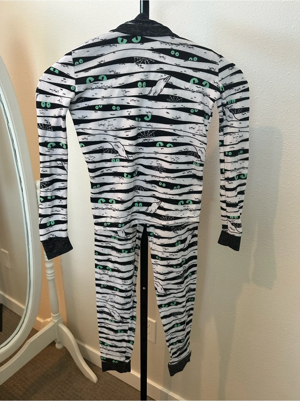 Kids Black & White Striped Mummy Eyes Pajamas